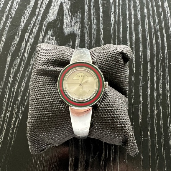 Gucci Women’s Bracelet Watch - Picture 1 of 3
